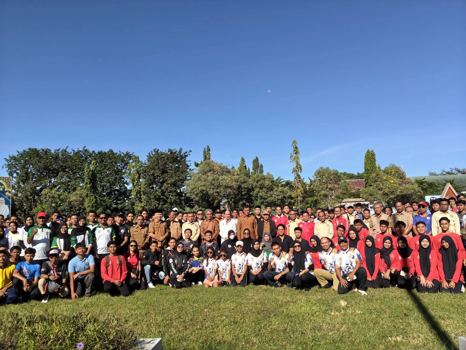 Buka Pelatkab Menuju Porpov NTB 2026, Bupati Sumbawa Tekankan Disiplin dan Kerja Keras 1 FB IMG 1775560250662 - Buka Pelatkab Menuju Porpov NTB 2026, Bupati Sumbawa Tekankan Disiplin dan Kerja Keras