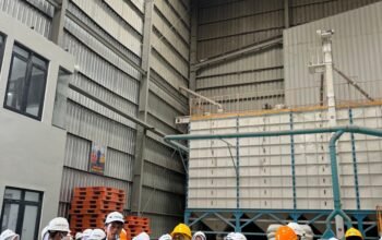 Bulog Sumbawa Beri Pemahaman Kedaulatan Pangan Nasional Pada Siswa