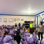 Dikunjungi Siswa Yayasan Al Muhajrin Samawa, Polres Sumbawa Kenalkan Gedung Hingga Edukasi Tertib Berlalu Lintas