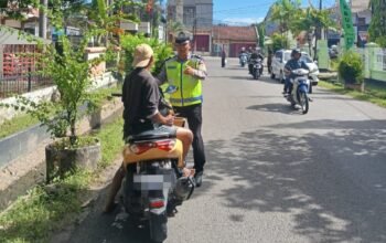Melawan Arus Mengancam Nyawa, Satlantas Polres Sumbawa Gencarkan Teguran dan Edukasi Pengendara