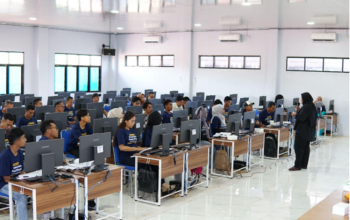 Tingkatkan Akses Pasar Pariwisata di Sumbawa Besar, Bakti Komdigi dan Atourin Selenggarakan Pelatihan dan Pendampingan