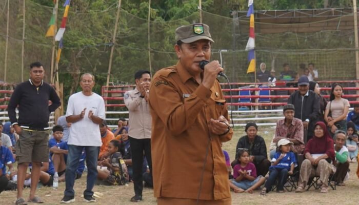 Bupati Sumbawa Imbau Warga Tidak Tebang Hutan dan Jaga Mata Air