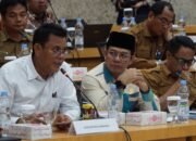 Pemkab Sumbawa Komit Pastikan Fasilitas Penerangan Hingga Pelosok Desa