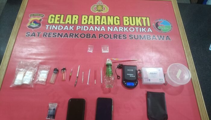 Polisi Amankan Dua Terduga Pengedar Narkoba di Labuhan Badas